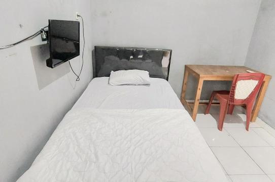 Pondok Gede Dkost Syariah Mitra RedDoorz #5