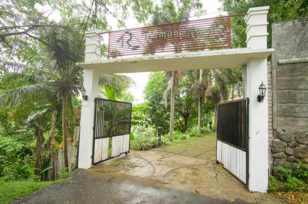 RedDoorz Syariah Near Ngade Lake #5