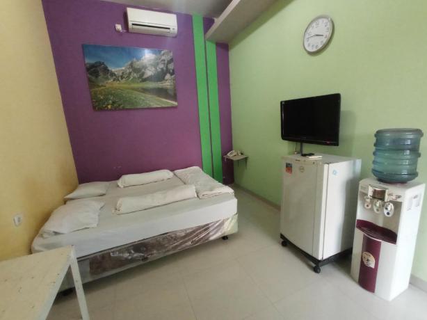 Hotel O Losmen Tjabe Merah Near Alfamart Bintaro