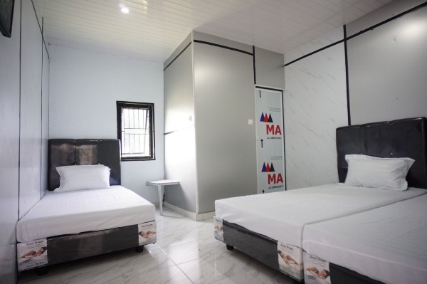 OYO 94903 Akasia Guesthouse