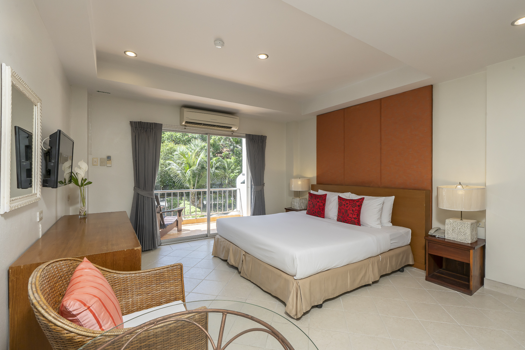 Bella Villa Pattaya 3rd Road #5