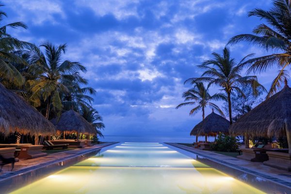 Bar Reef Resort