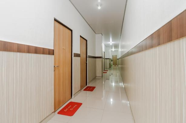 RedDoorz Syariah Near Rsu Suaka Insan Banjarmasin #5