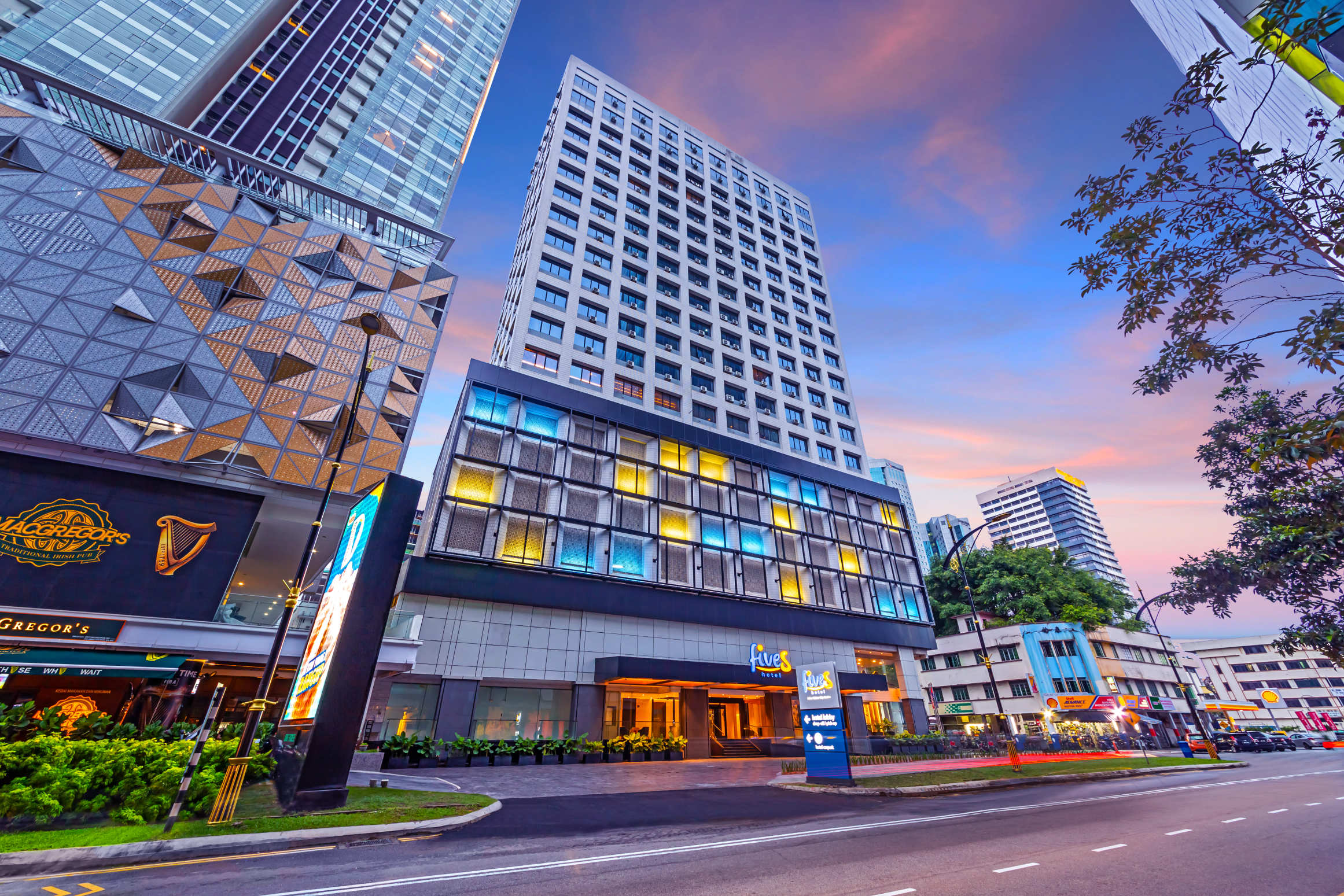 Fives Hotel Johor Bahru City Centre
