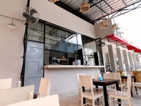 RedDoorz Plus @ Kapuk Business Park #5