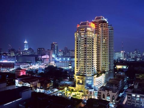 Grand Diamond Suites Hotel