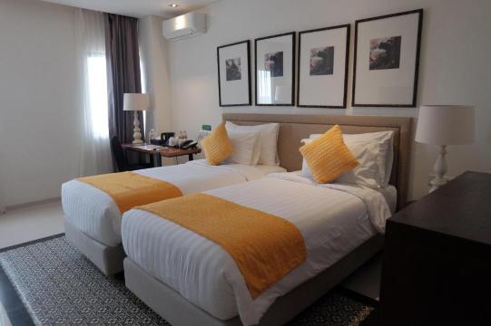 M Hotel Sorong Managed by East Season #5