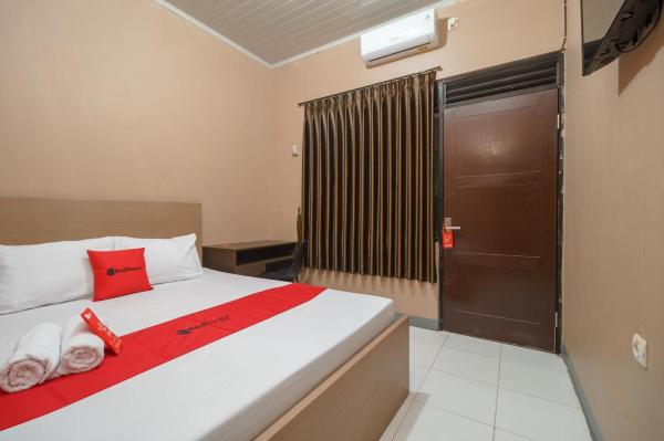 RedDoorz Syariah Near Siloam Hospitals Bulak Kapal #5
