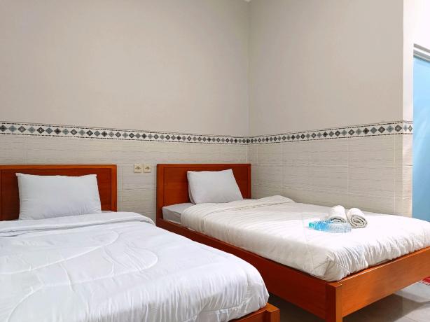 Wisma Mekar Jaya Near Solo Safari Mitra RedDoorz