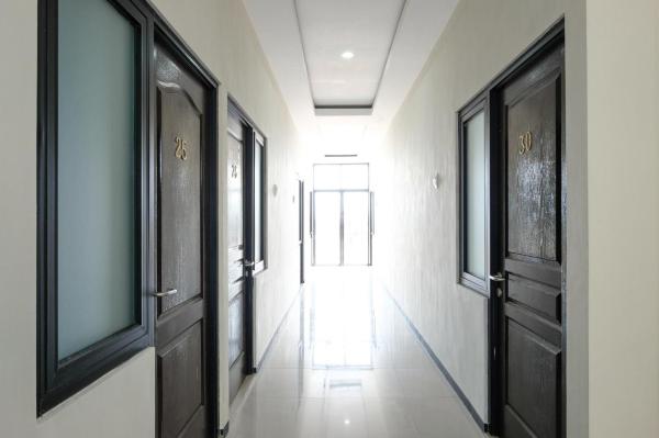 RedDoorz near Malang Creative Center #5