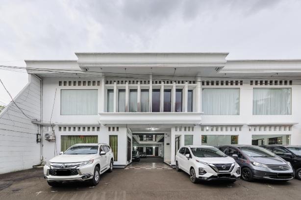 RedDoorz Syariah Near Taman Air Mancur Bogor
