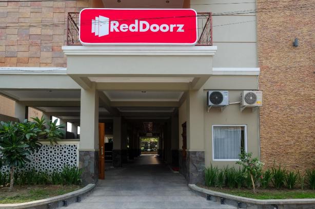 RedDoorz Syariah @ Klodran Solo #5
