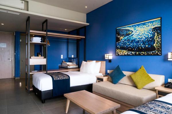 Tahuna Beach Hotel and Resort
