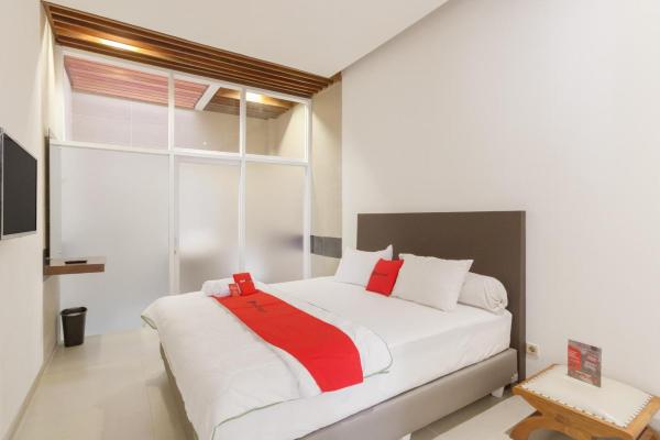 RedDoorz Plus @ Demangan Gejayan #5
