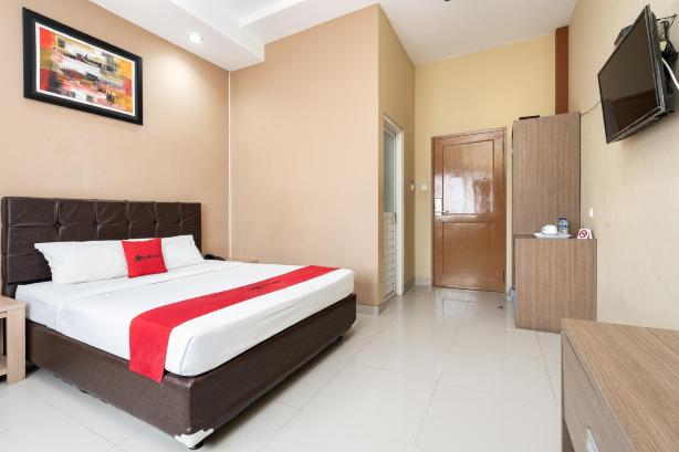 RedDoorz Near Islamic Center Samarinda