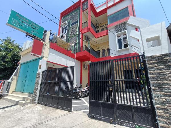 RedDoorz Syariah Near Rumah Sakit Umum Wisata Uit