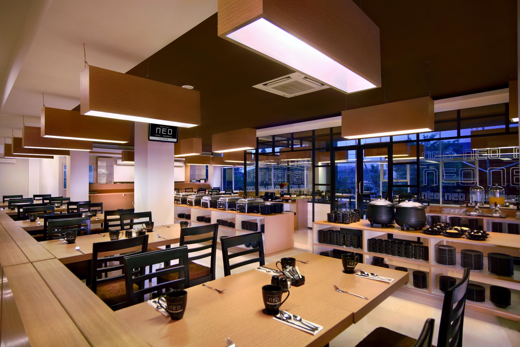 Hotel Neo Candi Simpang Lima - Semarang by Aston