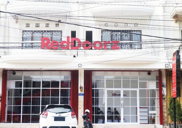RedDoorz @ Jalan Tanjung Blitar #5