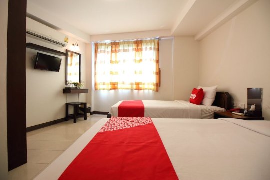 Super OYO 484 Pannee Residence Khaosan #5