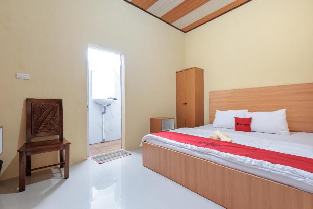 RedDoorz near Waterworld Lampung