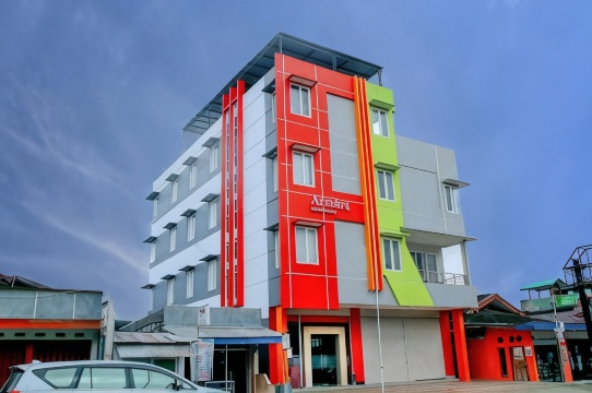 Super OYO 1006 Azzahra Guest House Syariah