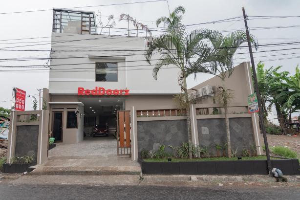 RedDoorz Syariah @ Boemi Guesthouse Tasikmalaya #5