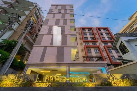 RedLiving Apartement Premium Exclusive Seturan with Netflix