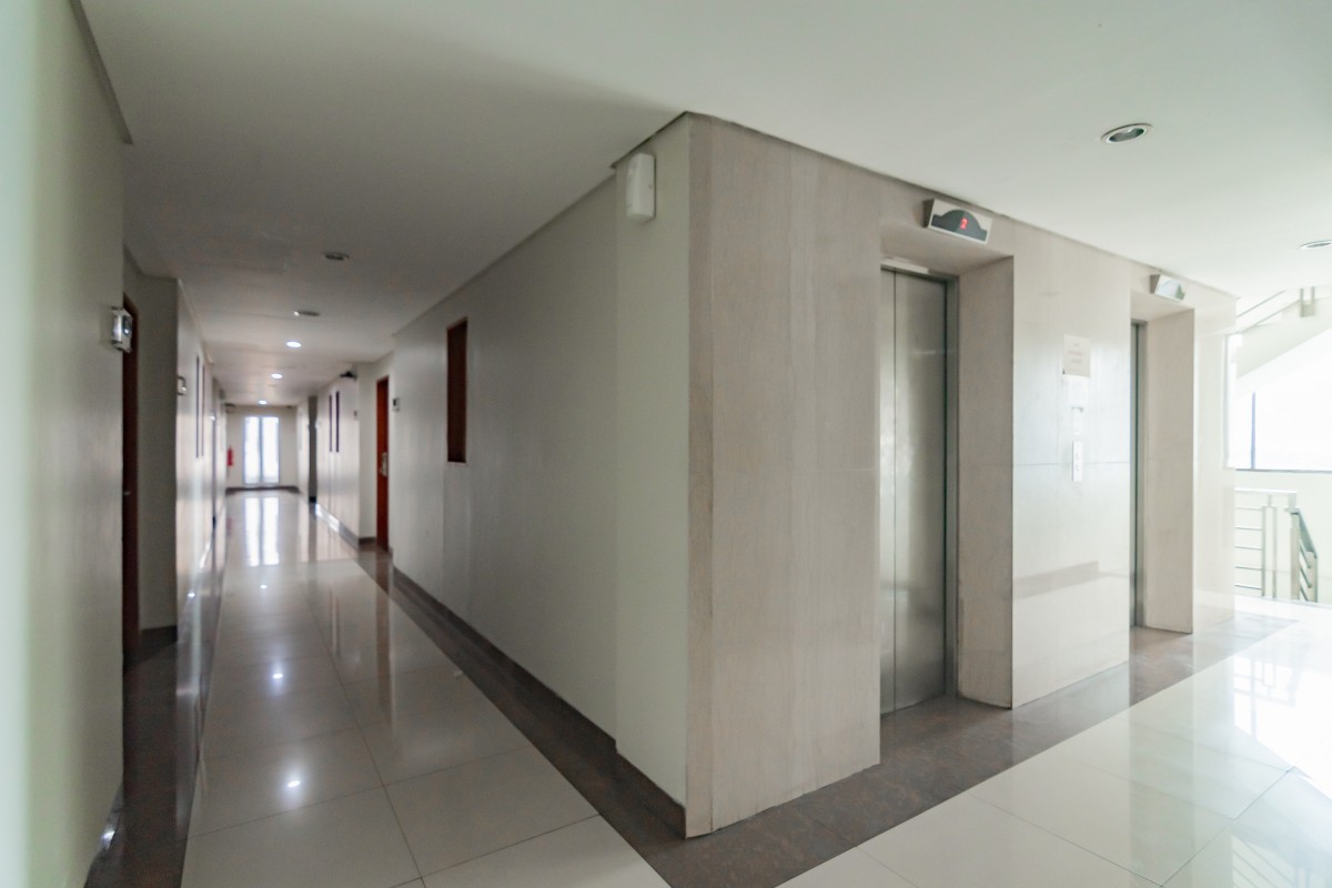 Urbanview Hotel Newton Riau Bandung by RedDoorz #5