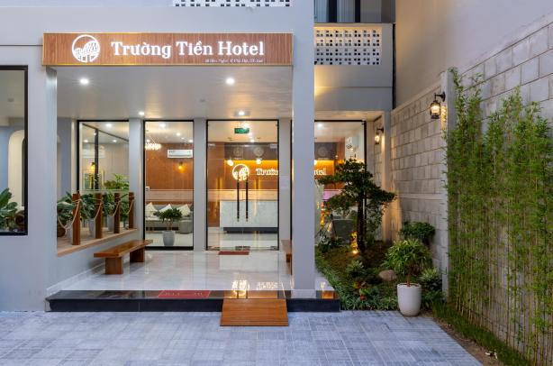 Trường Tiền Hotel