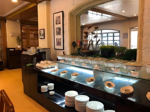 Aloha Hotel, Manila #5