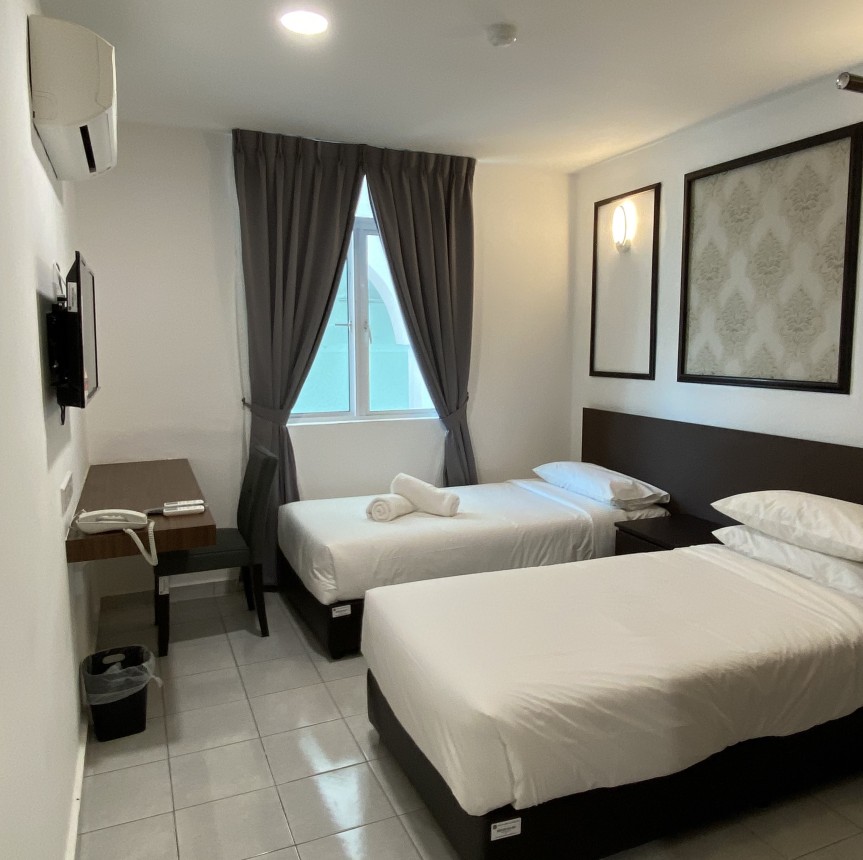 Palette Cara Hulu Near Jonker Street Malacca