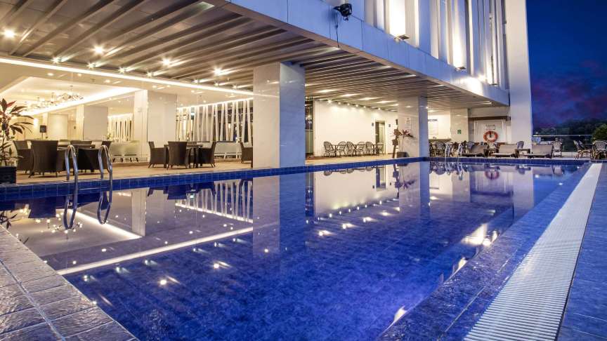 Golden Tulip Essential Makassar #5