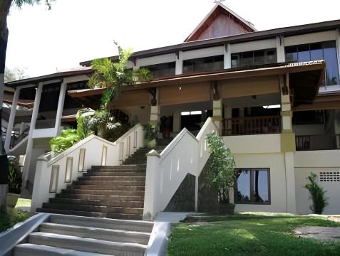 Ratu Hotel & Resort