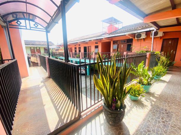 Hotel Gerung 1 Near Alun Alun Nganjuk Mitra RedDoorz #5