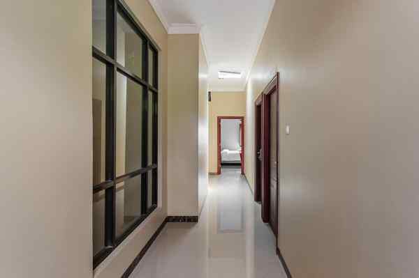 RedDoorz Syariah Near Exit Toll Banyumanik Semarang #5