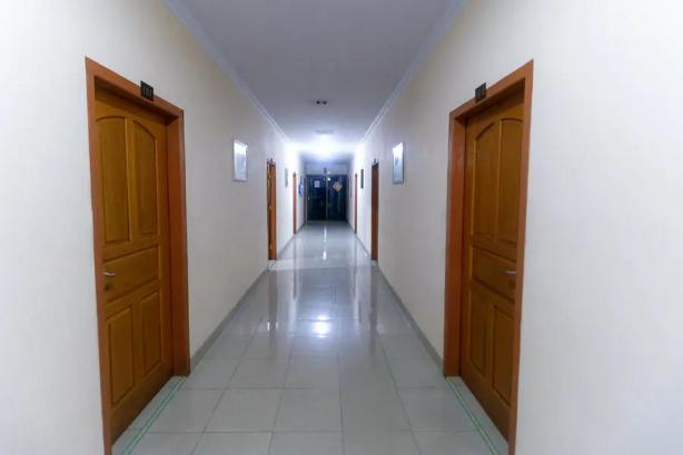 RedDoorz Plus Near WTC Batanghari Mall #5
