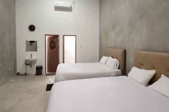 Sukawana Guest House Mitra RedDoorz #5