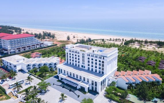 Celina Peninsula Resort- Resort đẹp Quảng Bình