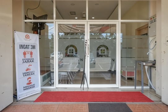RedDoorz Plus @ Losari Makassar #5