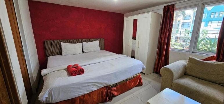 RedDoorz Plus Near Mall Kelapa Gading #5
