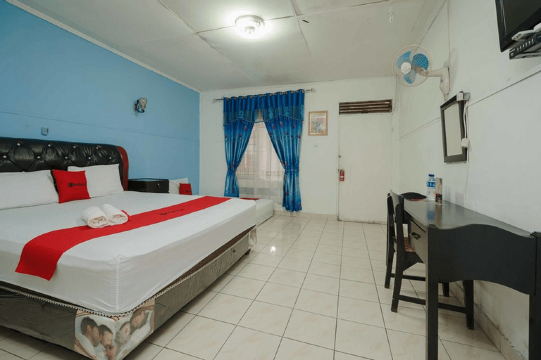 RedDoorz Syariah Near Jalan Asahan Pematang Siantar #5