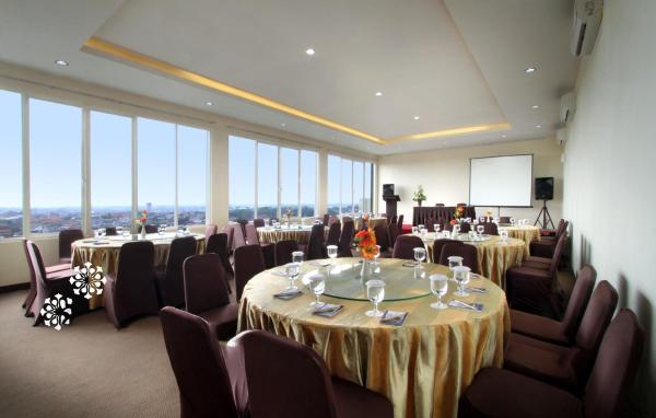 Hotel Namira Syariah Pekalongan #5