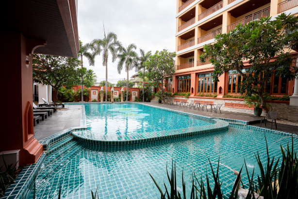 Sunday Chateau En Ville - Pattaya #5