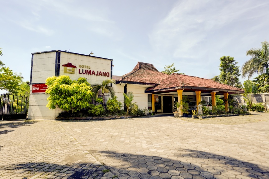 OYO 90250 Hotel Lumajang New