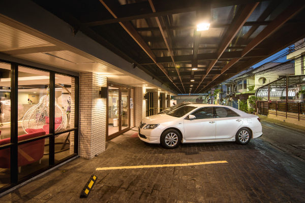 Ratchada Point Hotel #5