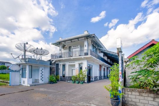 OYO 3843 Medical Kost Syariah