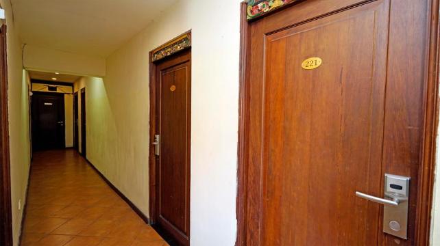 Bemo Corner Guest House #5