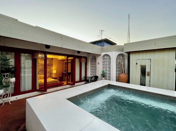 Blu Cabin Ari Stylish Gay Poshtel #5