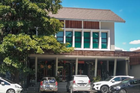 Grand Laguna Hotel & Villa