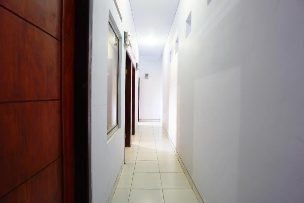 OYO 1064 Manado Airport Homestay #5